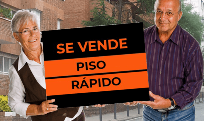 Imagen de una pareja que vendió su piso