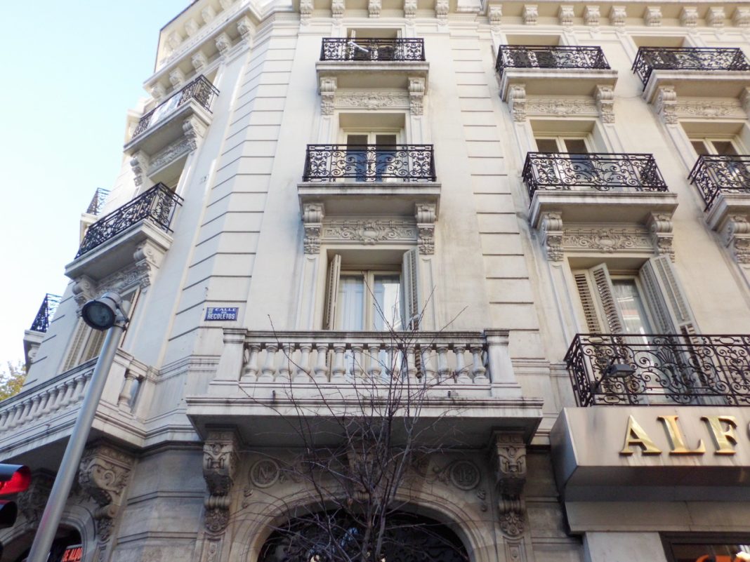 Imagen de Madrid_Calle_de_Recoletos_Viviendas