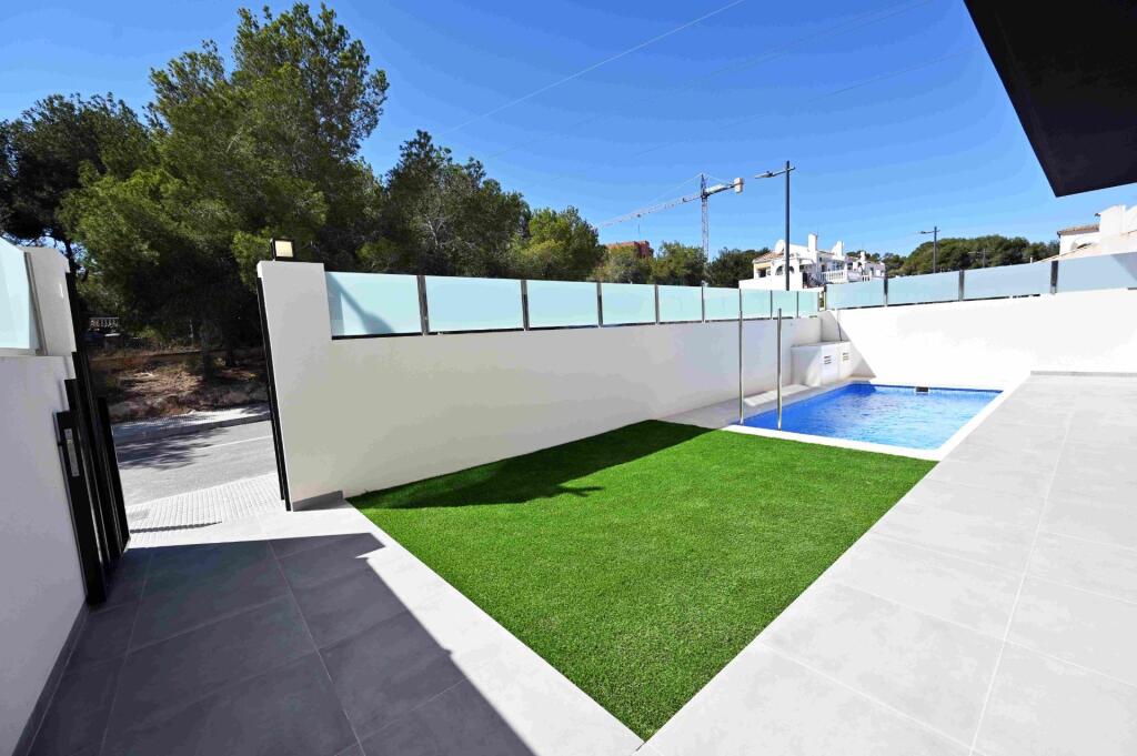 adosados de obra nueva en orihuela costa foto grande (3)