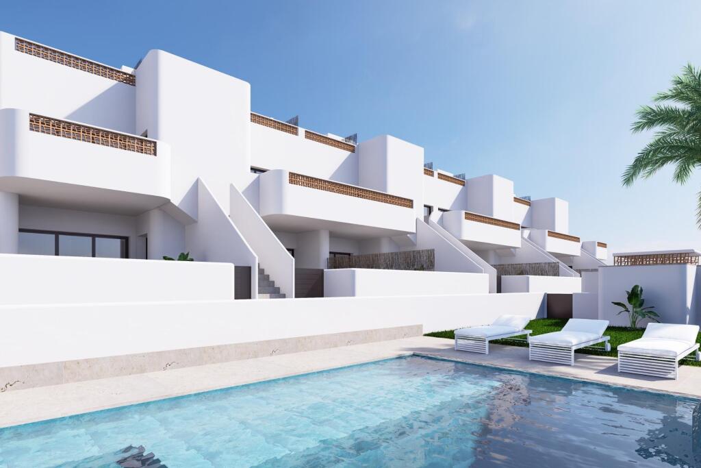 Foto bungalows de nueva construcción en dolores