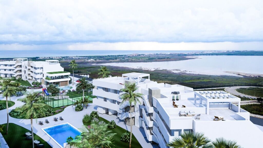 Camiseta futbol racing santander  de segunda mano - RESIDENCIAL DE OBRA NUEVA EN EL RASO, GUARDAMAR DEL SEGURA