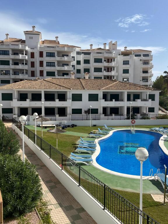 apartamentos llave en mano en venta en lomas de campoamor, orihuela costa foto grande (2)