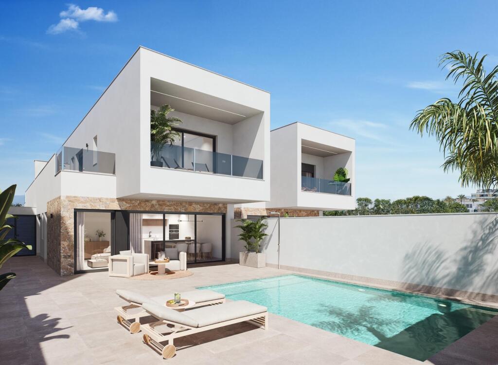 Foto villas modernas de nueva construcción en san pedro del pinatar con piscina privada