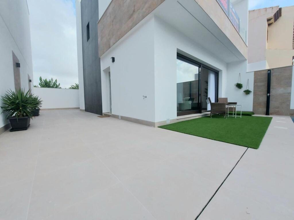 villas de obra nueva en san pedro del pinatar foto grande (3)