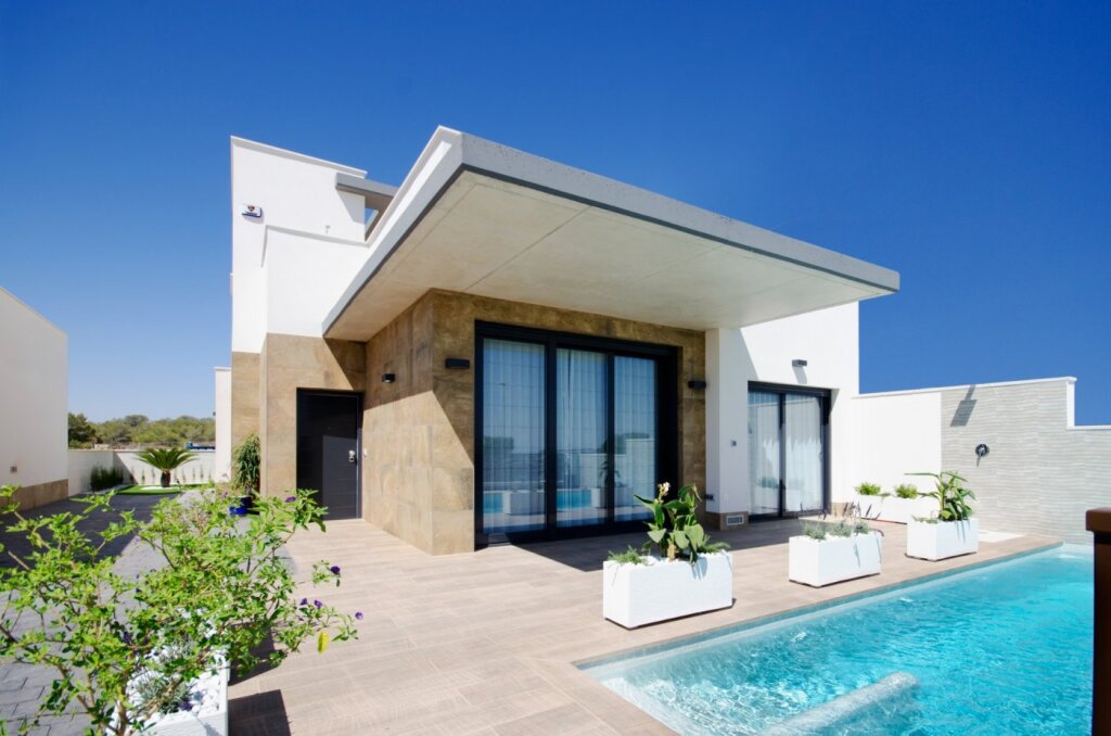 Foto residencial de villas de obra nueva en san miguel de salinas