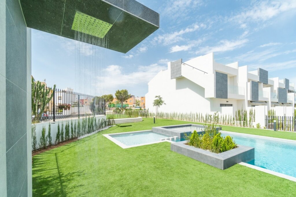 Foto nuevo conjunto residencial en los balcones (torrevieja)