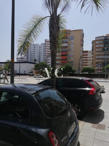 Foto local comercial en alquiler en torre del mar málaga
