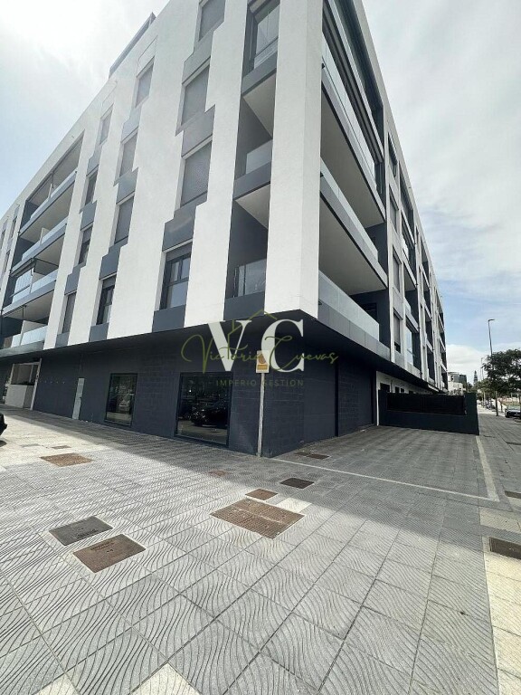 local comercial en venta en vélez malaga málaga foto grande (3)