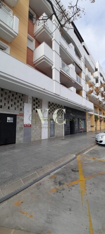 Foto local comercial en alquiler en torre del mar málaga