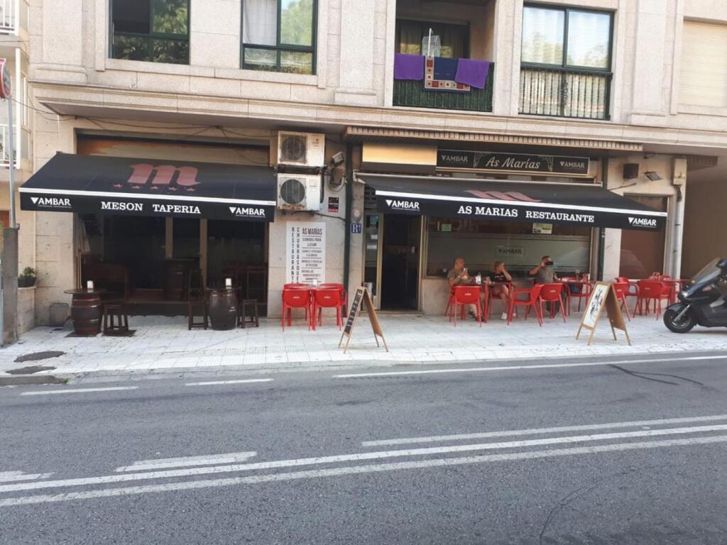 Barriles cerveza  de segunda mano - BAR RESTAURANTE (LOCAL COMERCIAL) EN VILARIÑO- CANGAS (CERCA PLAYAS)