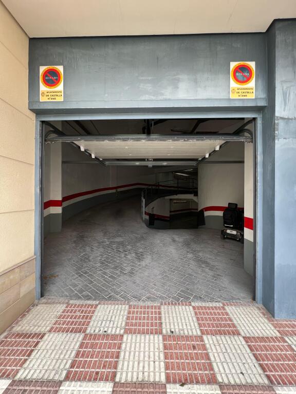 Foto parking coche en venta en castalla alicante
