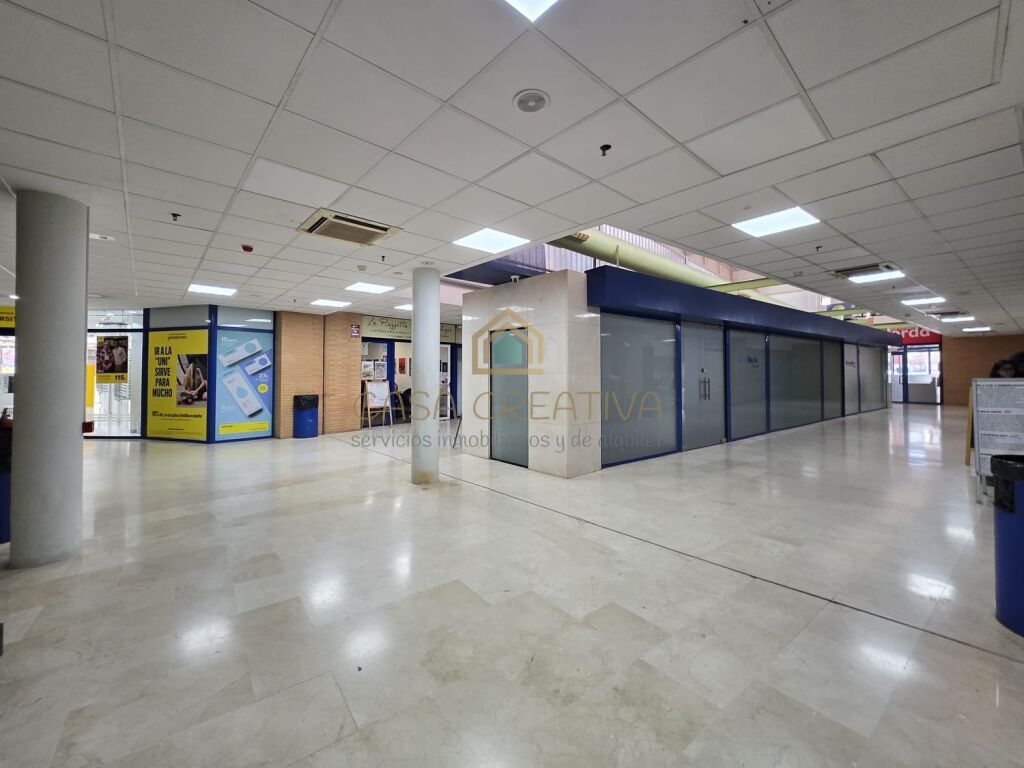 Local comercial en Alquiler en Valencia Valencia