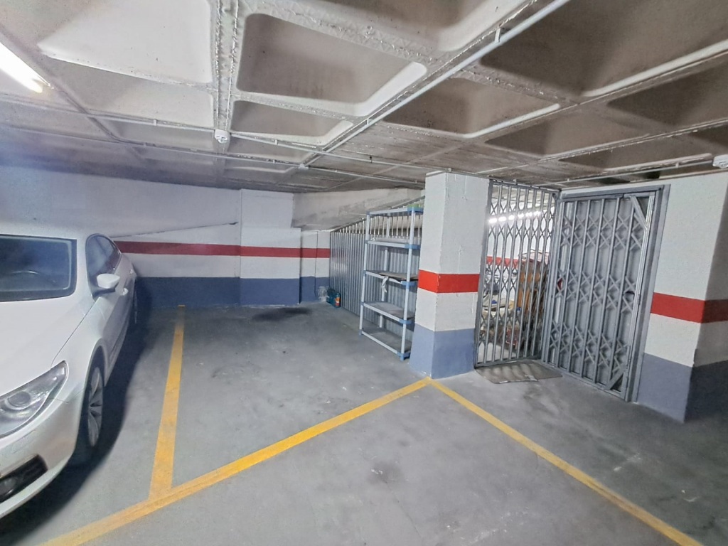 Foto parking coche en venta en torrevieja alicante