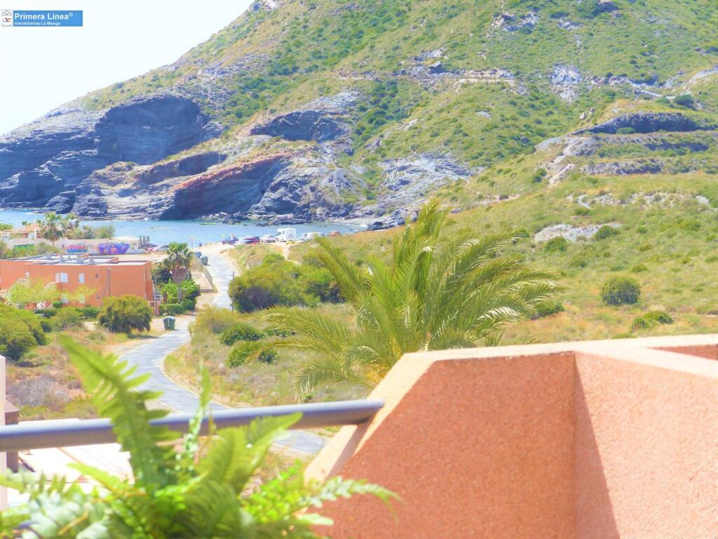 Foto venta de casa dúplex de 3 dormitorios y cochera en cabo de palos