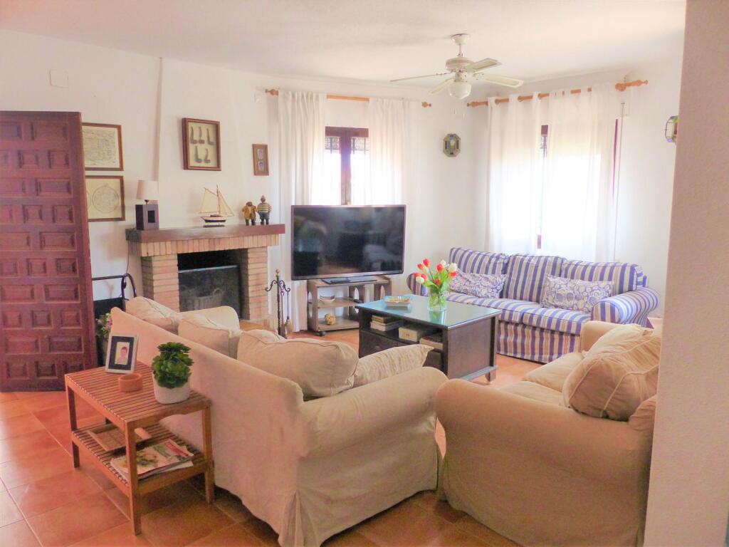 venta de chalet de 7 dormitorios en la manga cerca del mar mediterráneo foto grande (3)