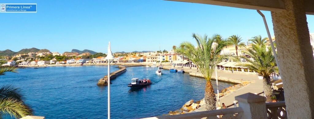 Venta de casa en 1º línea de Mar Mediterráneo en Cabo de Palos con 3 dormitorios