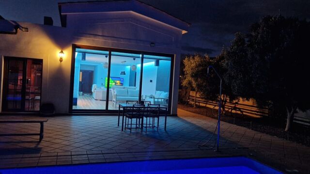 casa-chalet en venta en triquivijate las palmas foto grande (3)