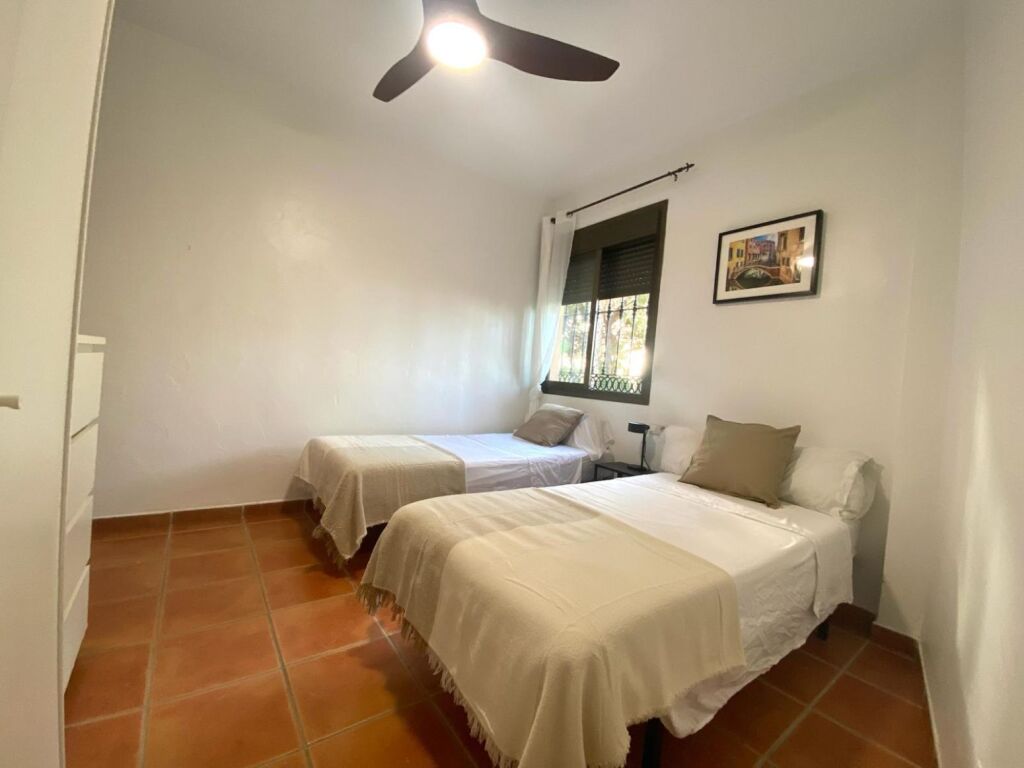 ALQUILER CHALET INDEPENDIENTE - foto 8