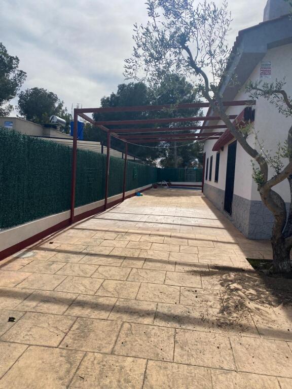 venta casa independiente con piscina foto grande (3)