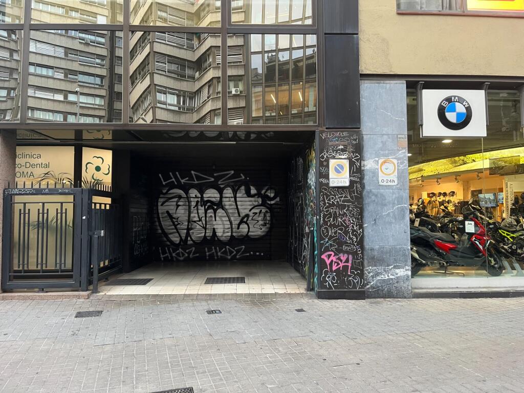 Foto plazas de parking en el centro de barcelona