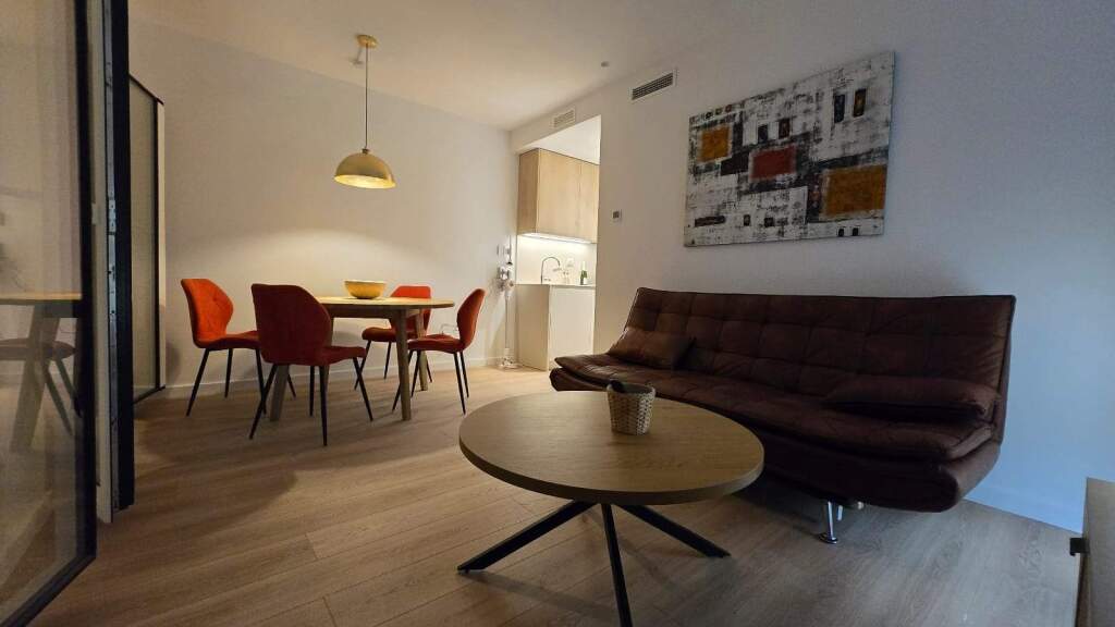 Foto apartamento de lujo, insonorizado, en la calle montroig, a pasos del mar
