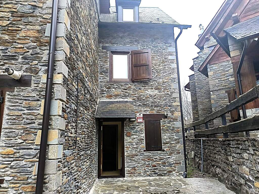 impecable casa de montaña en unha, a un paso de baqueira beret foto grande (2)
