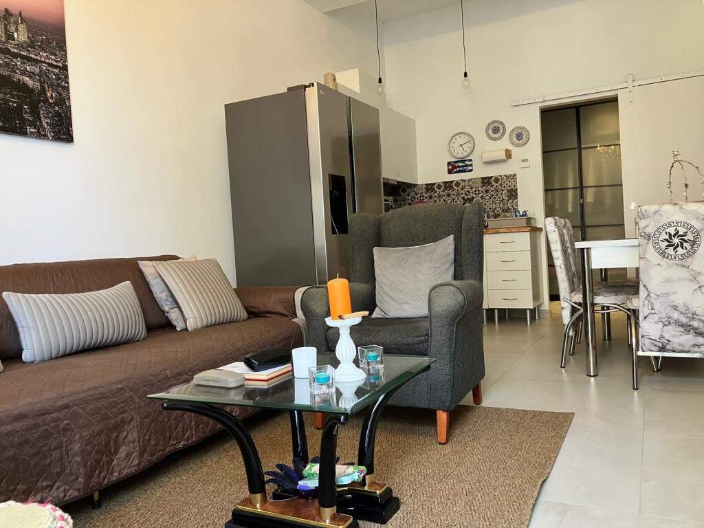 apartamento reformado en zona el vinyet foto grande (3)