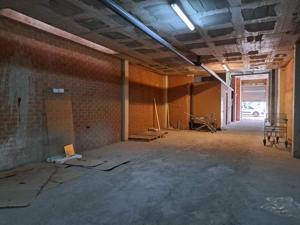 Foto local comercial en cornellá de llobregat