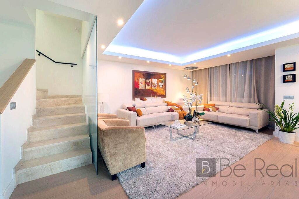 en venta exclusivo chalet pareado en urb. privada de boadilla del monte (madrid) foto grande (3)