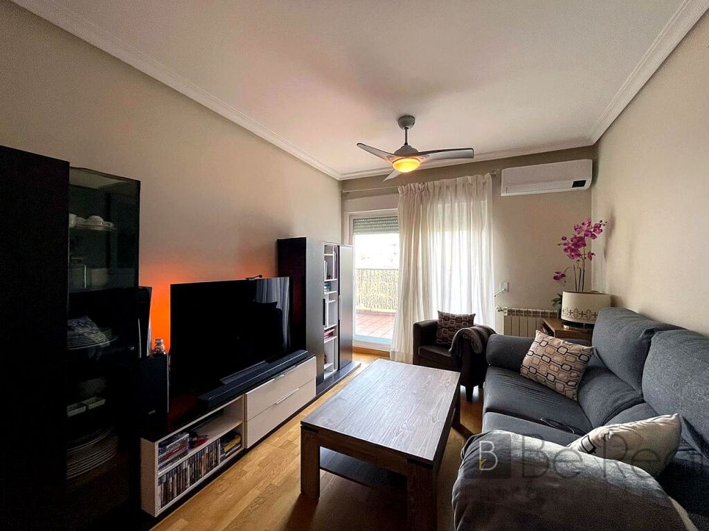 ¡en venta! piso con gran terraza y plaza de garaje en las rozas (madrid). foto grande (3)