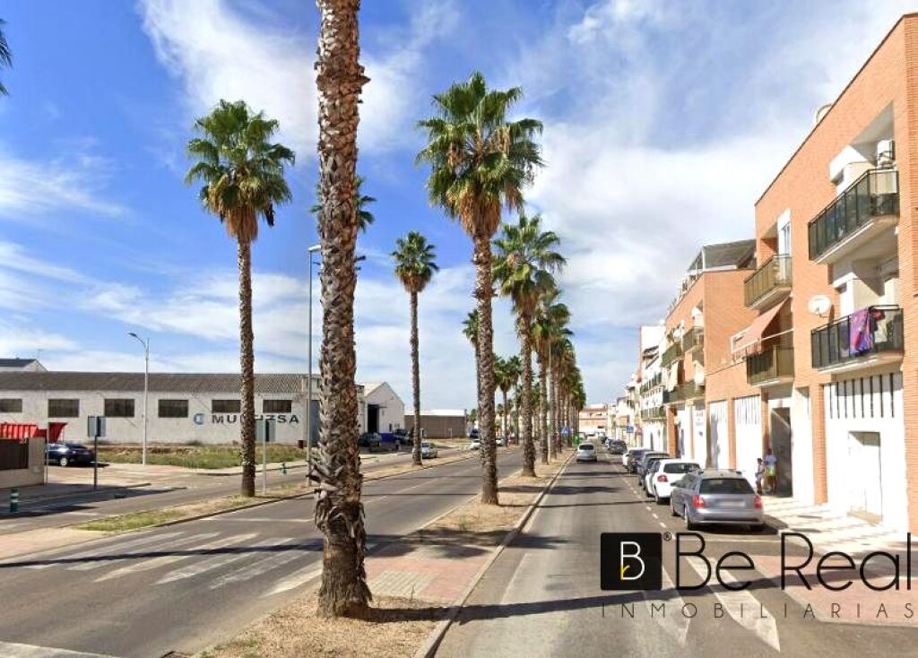 Foto disponible en venta plaza de garaje en el centro de don benito (badajoz)