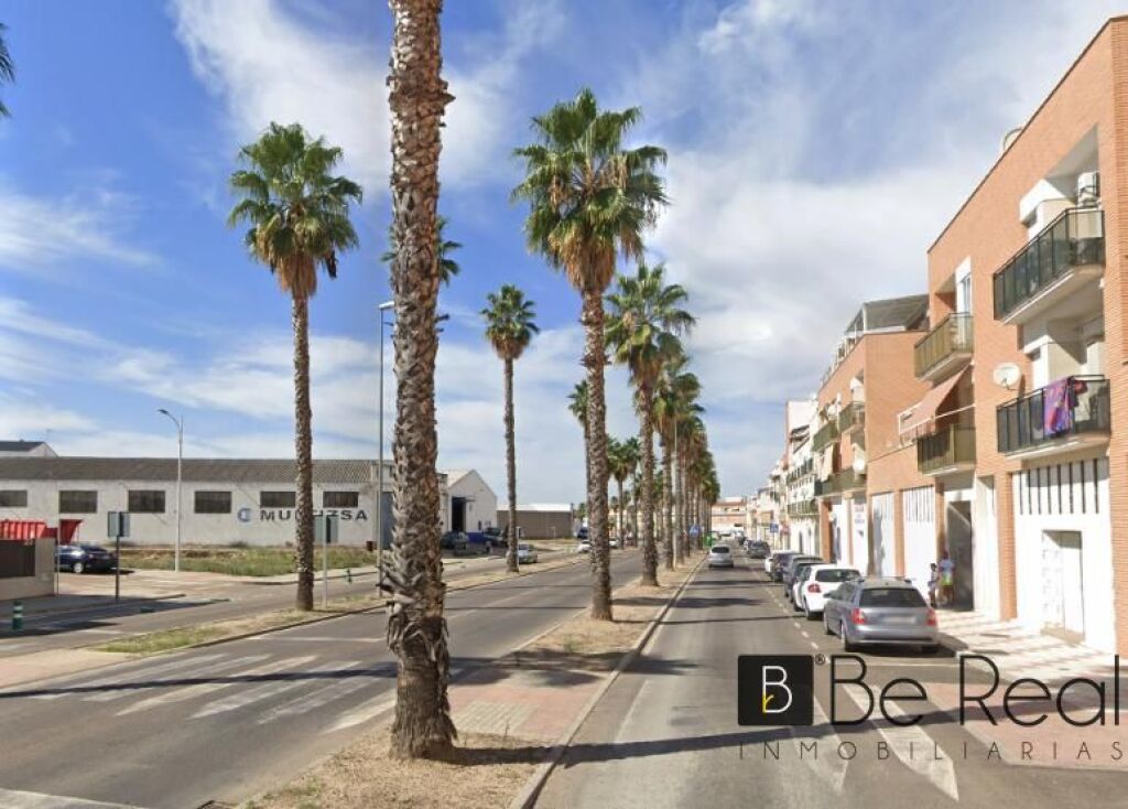 disponible en venta plaza de garaje en el centro de don benito (badajoz) foto grande (3)