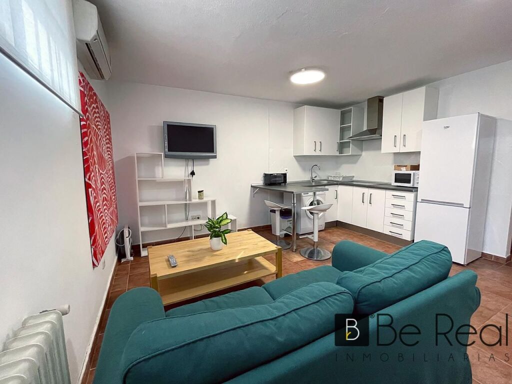 en alquiler piso para estudiantes con gastos incluidos en villanueva de la cañada (madrid). foto grande (2)