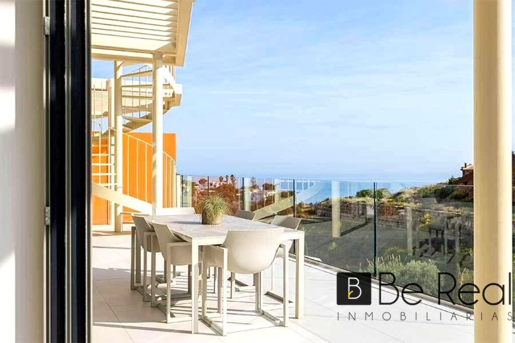 sky villa solarium – elegancia y espacio con vistas incomparables foto grande (3)
