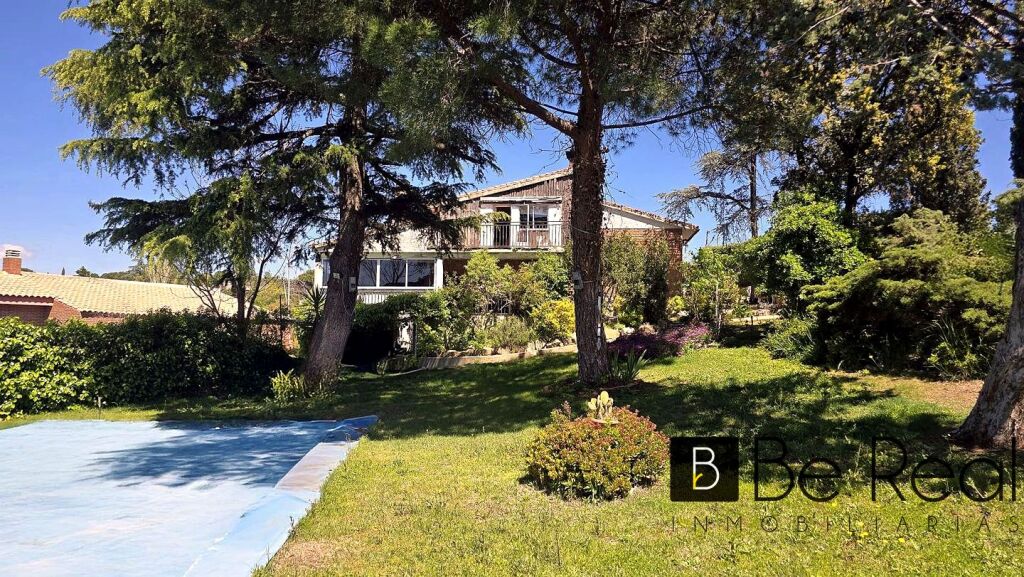 amplio chalet independiente con piscina privada en mirador del romero, valdemorillo (madrid). foto grande (2)