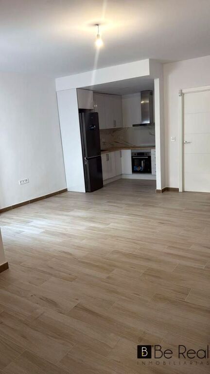 Foto alquiler larga temporada en alhaurín el grande, 2 habitaciones y balcón