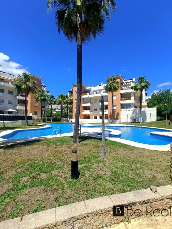 Piso terraza plaza garaje av  de segunda mano - APARTAMENTO CON LICENCIA TURISTICA EN URBANIZACIÓN PRIVADA  EN BENALMÁDENA  (MALAGA).