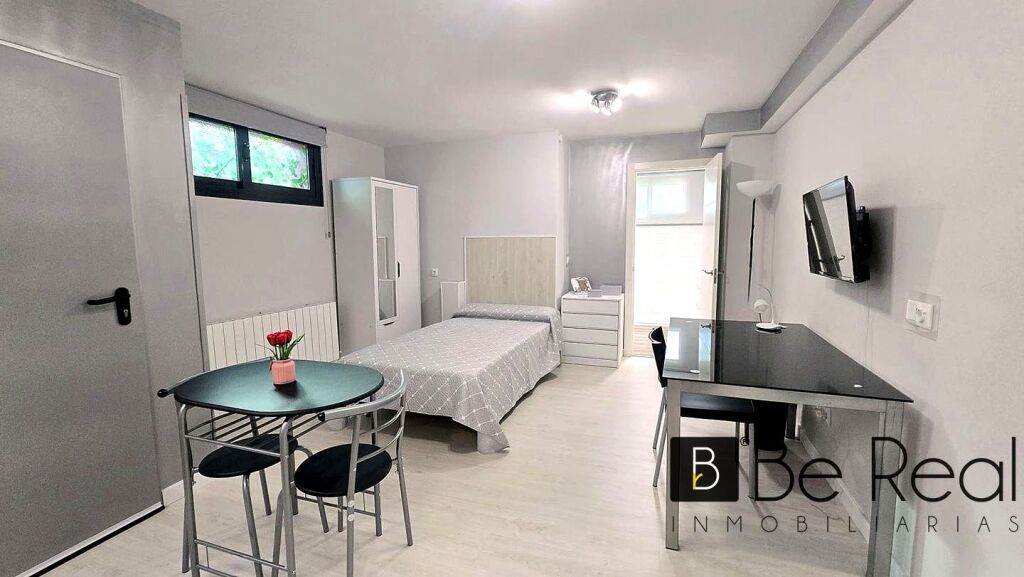 Granalladora de plato nueva  de segunda mano - ESTUDIO A ESTRENAR CON ACCESO INDEPENDIENTE PARA ESTUDIANTES EN VILLANUEVA DE LA CAÑADA (MADRID).