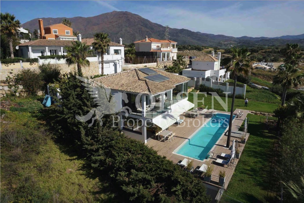 casa-chalet en venta en estepona málaga foto grande (2)