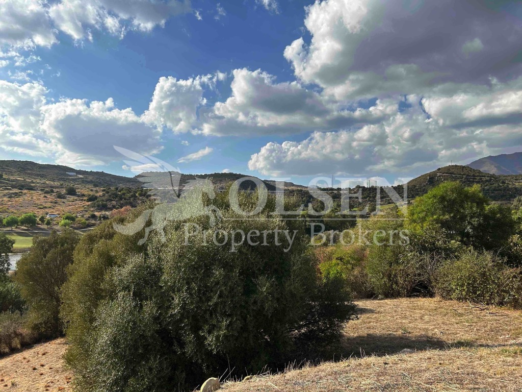 solar residencial en venta en estepona málaga foto grande (3)