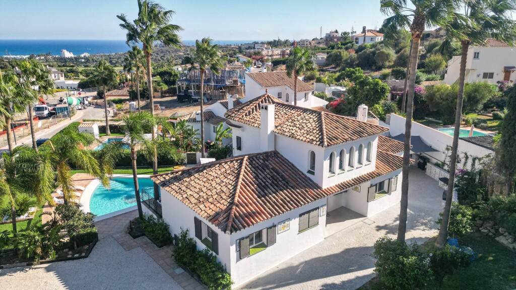 casa-chalet en venta en estepona málaga foto grande (2)