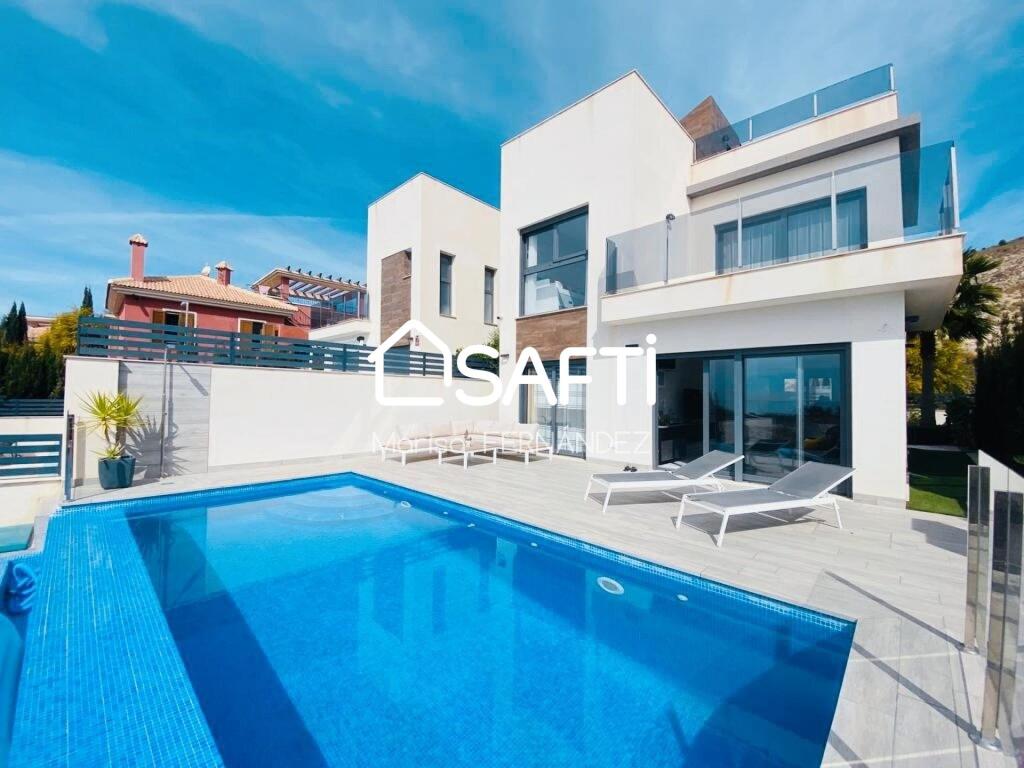 Foto Casa en Venta en Finestrat, Alicante - € 695.000 - mil1053502 - BienesOnLine