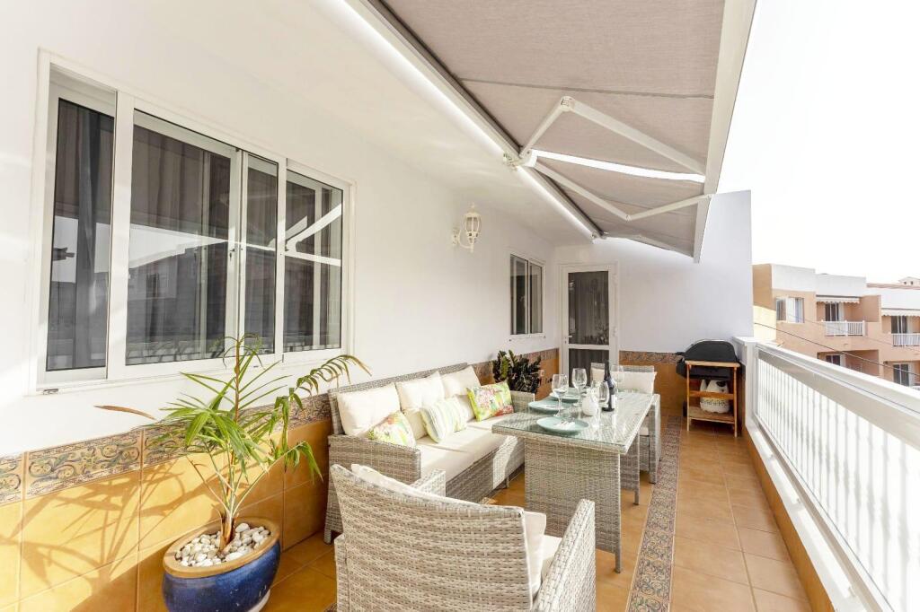 Foto Apartamento en Venta en Santiago Del Teide, Santa Cruz de Tenerife - € 400.000 - mil1053681 - BienesOnLine