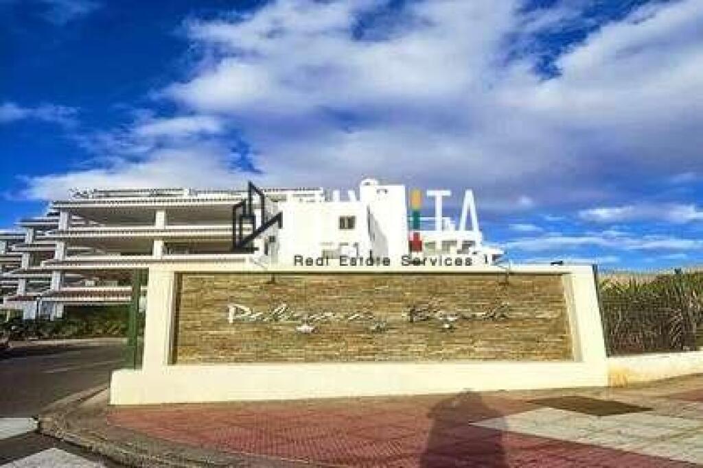 apartamento en los cristianos dos dormitorios con vistas al mar foto grande (3)