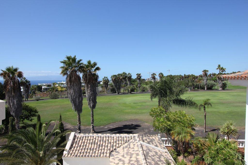 majestuosa villa de lujo en la caleta con vistas al mar foto grande (2)