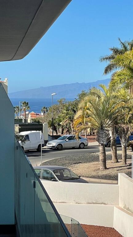Foto en venta – apartamento de lujo en costa adeje, tenerife