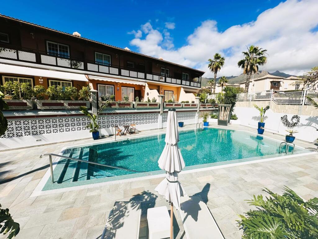 Foto exclusivo chalet adosado en adeje