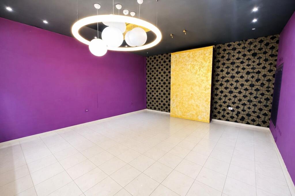 Se alquila local comercial en la Milla de Oro – Playa de las Américas