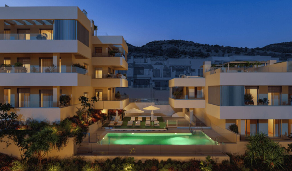 apartamento en venta en benalmadena málaga foto grande (3)