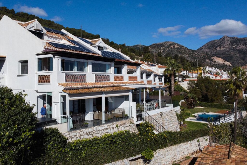 adosada en venta en benalmadena málaga foto grande (2)